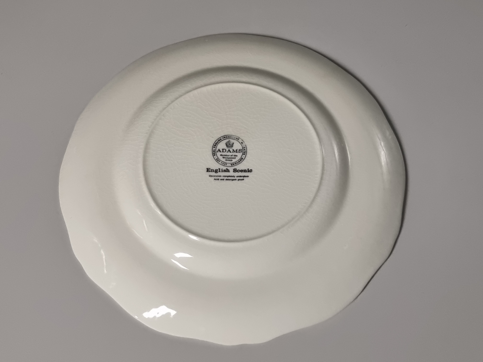 Engels rood Wedgwood Adams English Scenic plat dinerbord 26,5 cm (golvend randje)