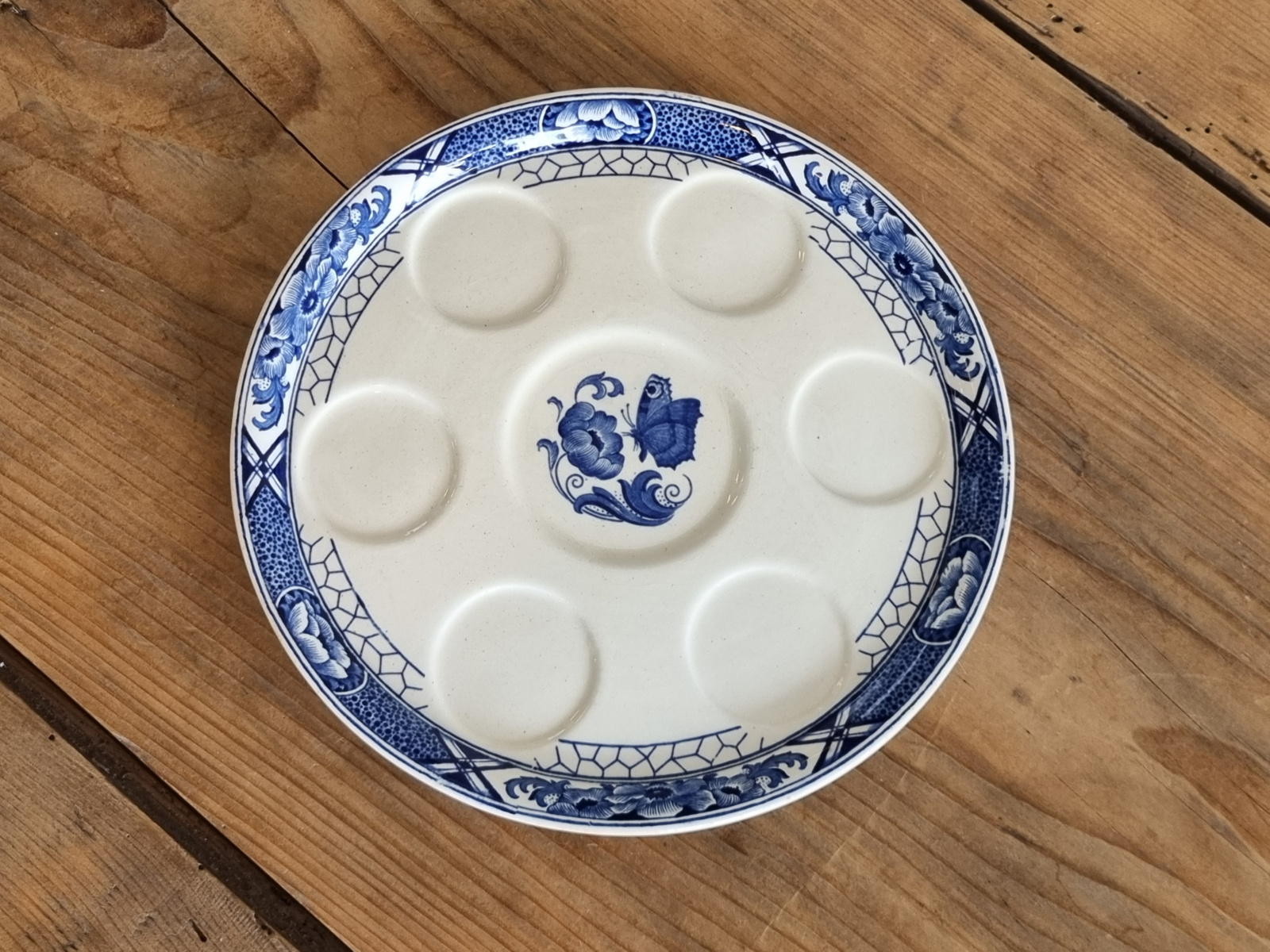 Societe Ceramique Butterflij Onderbord Eierdopjes (creme)