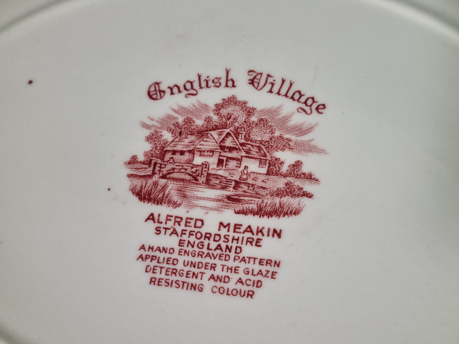 Engels rood Alfred Meakin English Village ovale schaal 31 cm