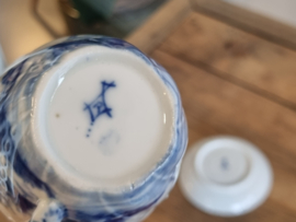 Bootjes Regout model Zwiebelmuster Kop en schotel