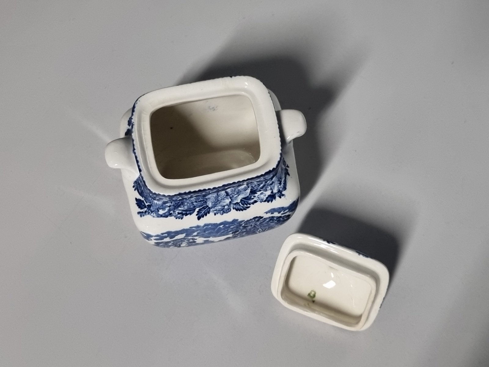 Engels blauw Enoch Wedgwood Woodland Suikerpot (groter model)