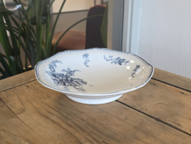Meibloem Petrus Regout Tazza, ronde schaal op voet 24 cm (hoekig model)