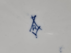 Zwiebelmuster Regout Schaal op voet met greepjes