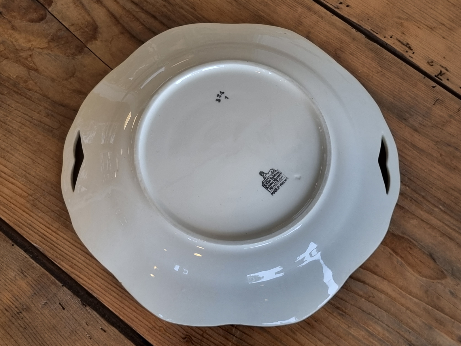 Petrus Regout vintage Spuitdecor Serveerschaal 25 cm