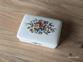 Verkocht = Wedgwood Conway Lepeldoosje