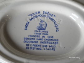 Engels blauw Enoch Wedgwood decor River Scene sauskom op vaste onderschotel