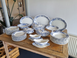 Engels blauw Ethelwyn Bishop & Stonier compleet servies 12 personen