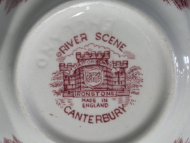 Engels rood River Scene Canterbury Soepkom