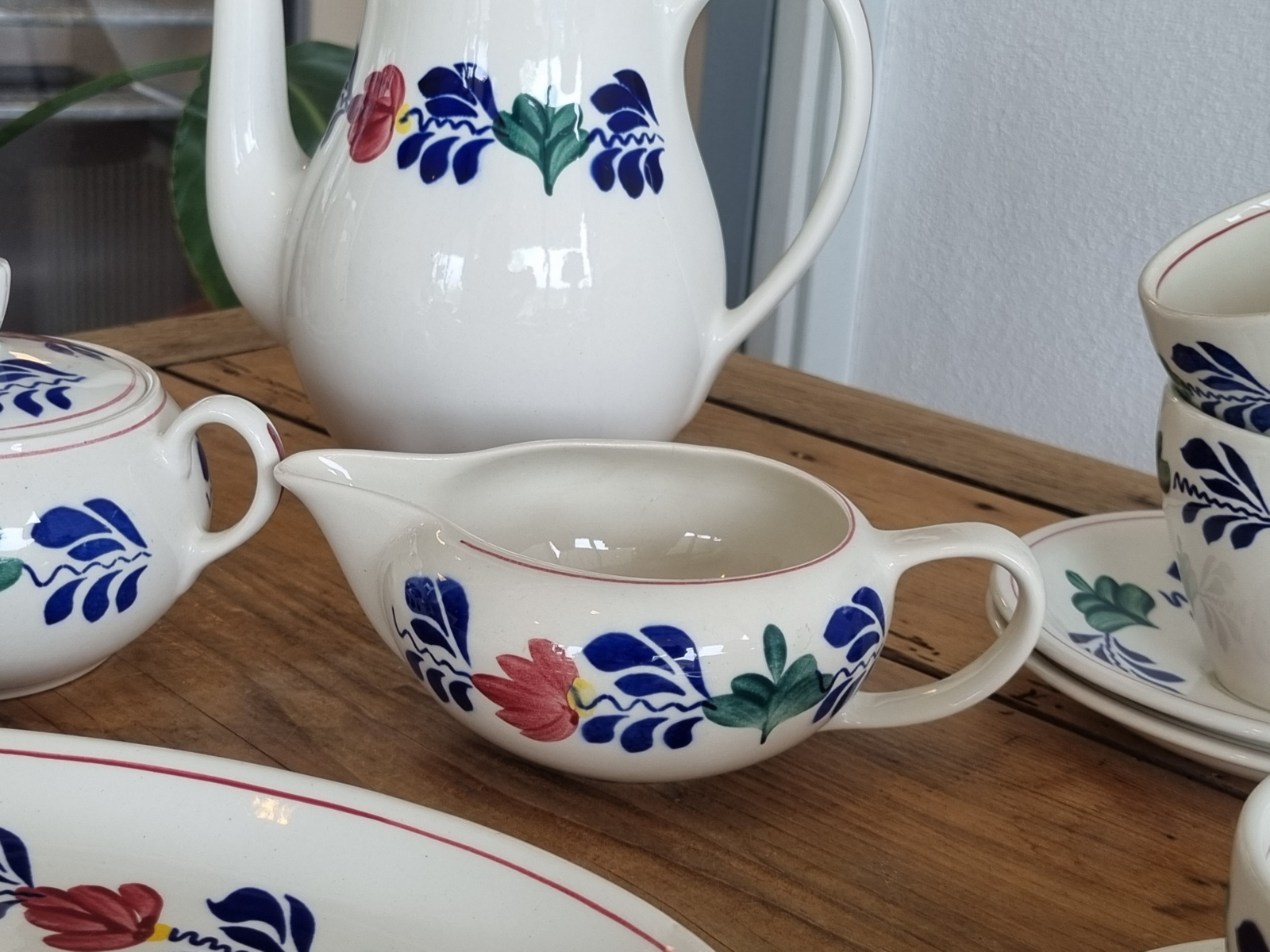 Boerenbont Boch Koffieservies model Zeeland 8 personen (zwarte stempel)