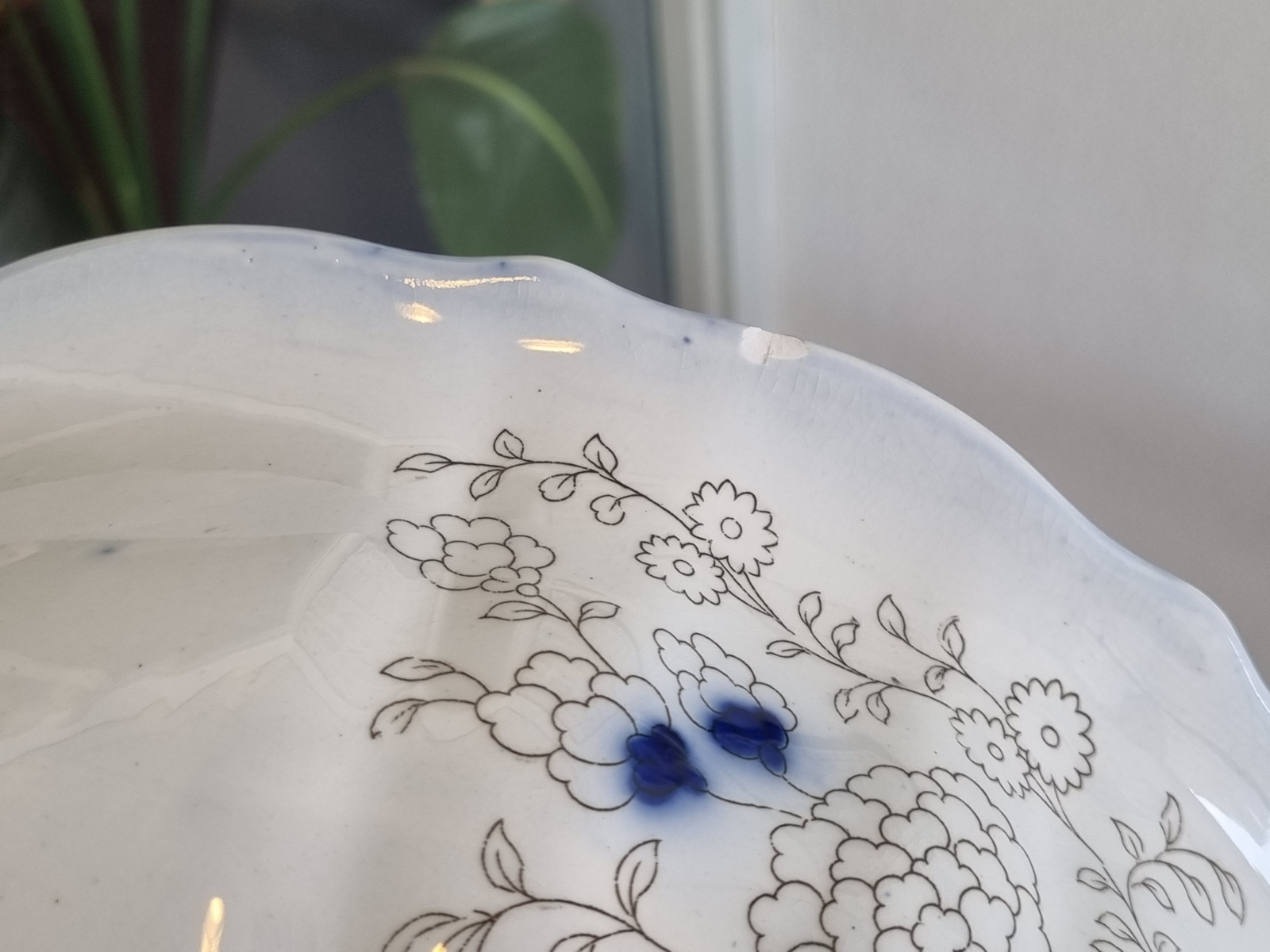 Petrus Regout Wellington decor Persian Bowl Robuuste schaal op voet