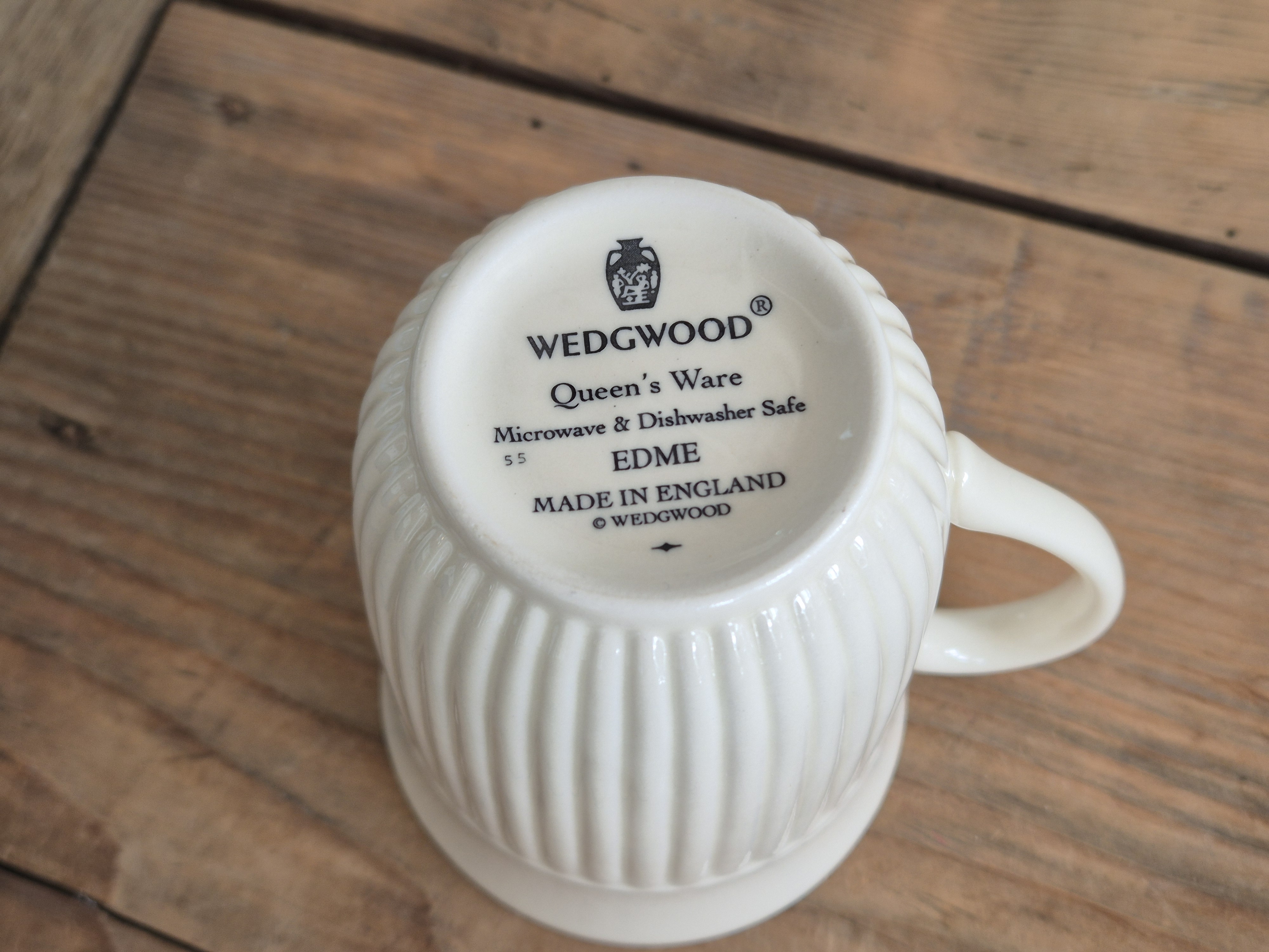 Wedgwood Edme hoge Mok met oor 11 cm