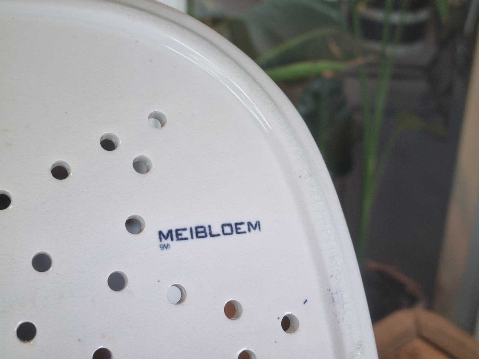 Meibloem Petrus Regout Visbord met Treef