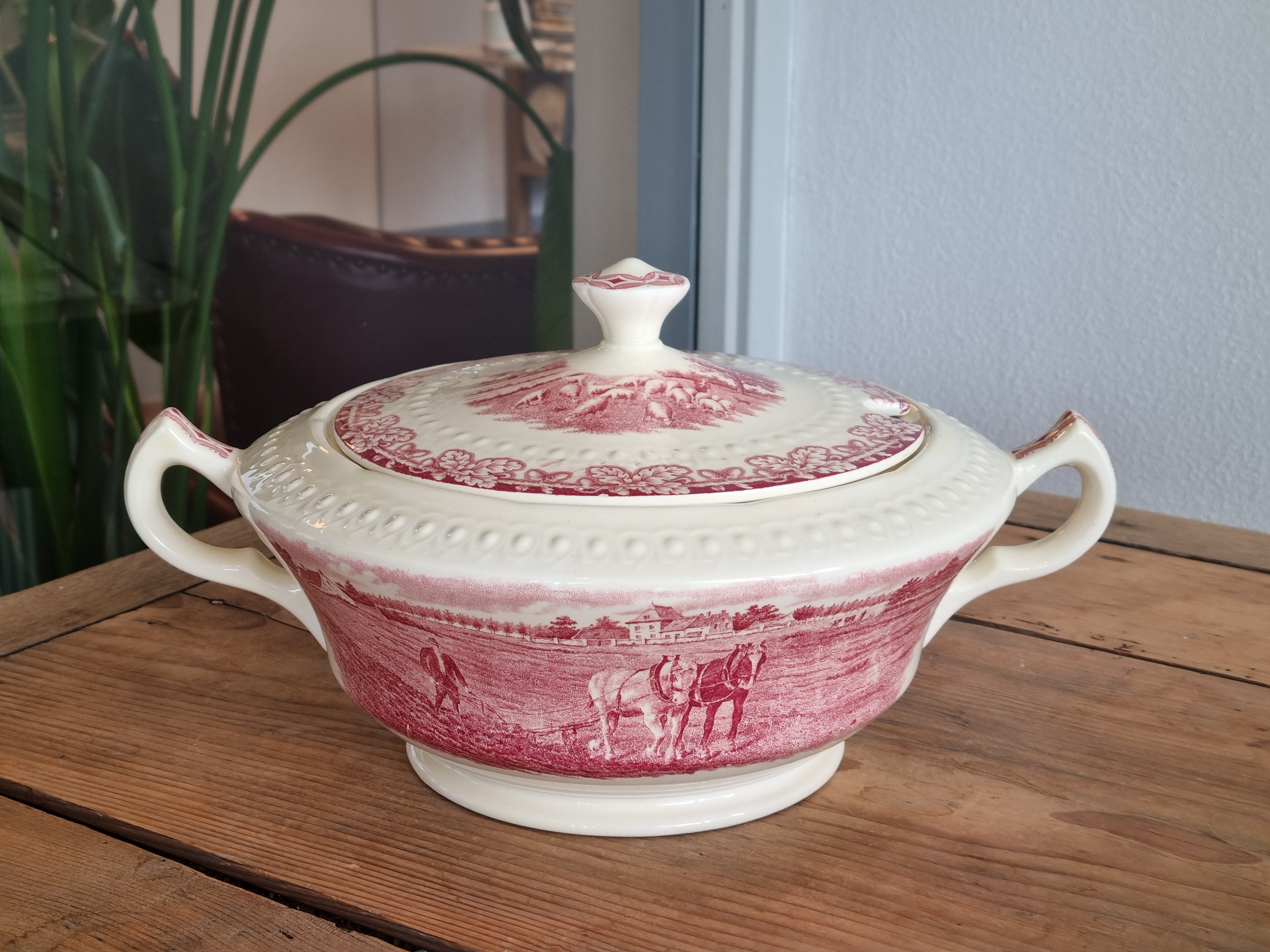 Boerenhoeve Rood Societe Ceramique soepterrine