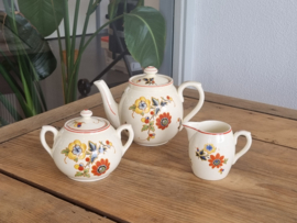 Societe Ceramique decor met bloemetjes Tete-a-tete-stelletje