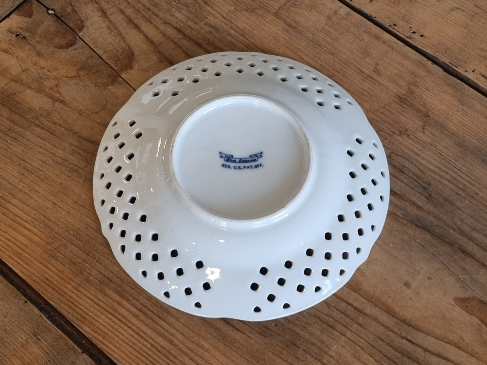 Blue Danube Bord met ajour rand 20 cm
