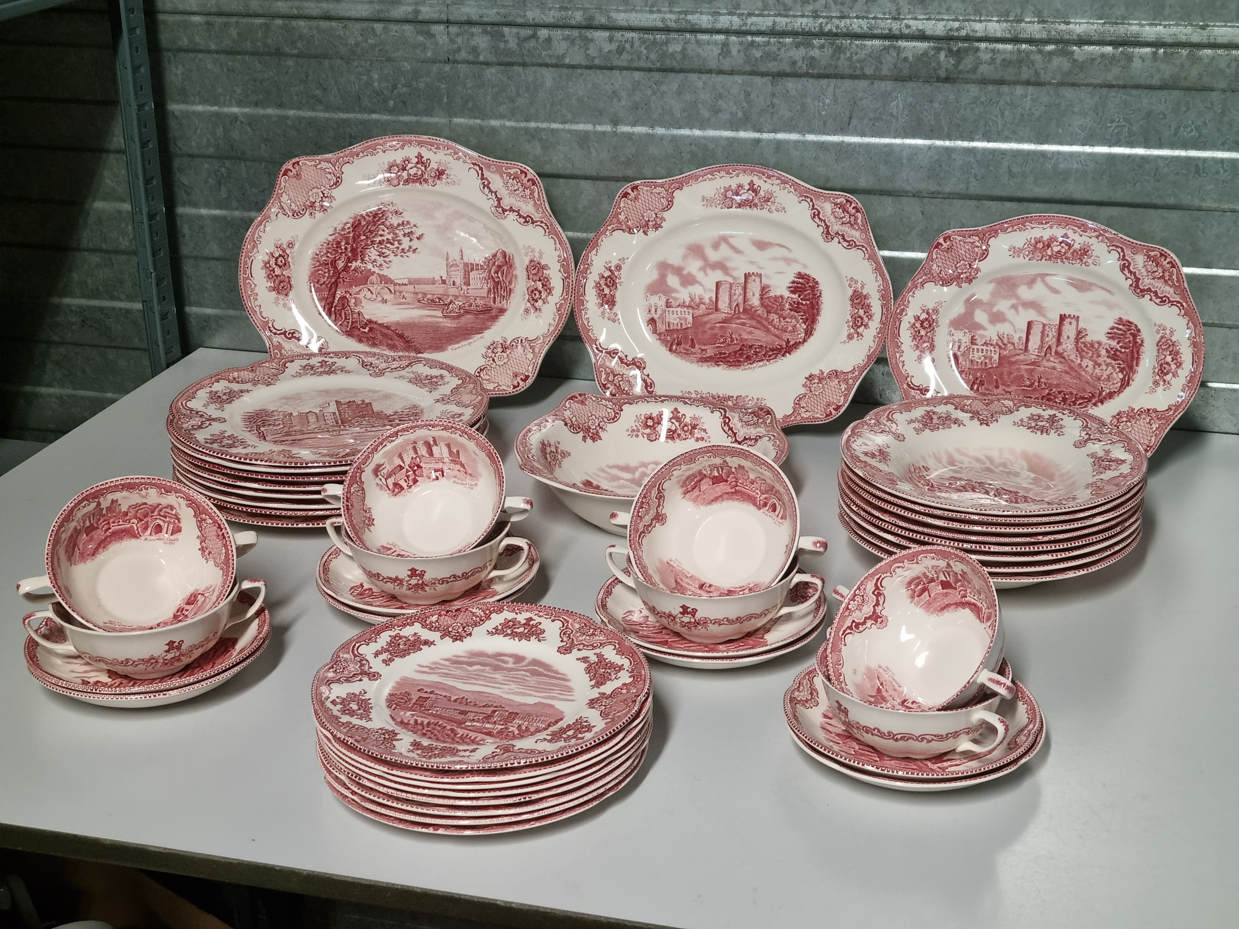 Engels rood Johnson Bros Old Britain Castles serviesset 8 personen