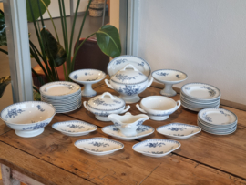 Petrus Regout Meibloem compleet Kinderservies