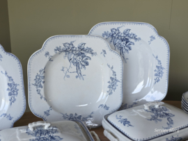 Meibloem Petrus Regout Compleet Eetservies 16 persoons (hoekig model)