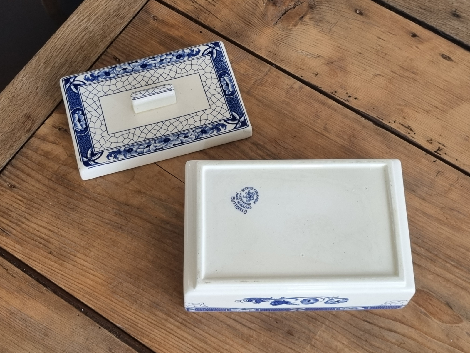 Societe Ceramique Butterflij Koekdoos