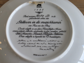 Mosa Maastricht wandbord 'Stilleven in de muziekkamer' 21 cm