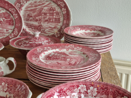 Engels rood Royal Tudor Ware Coaching Taverns Eetservies 20-persoons