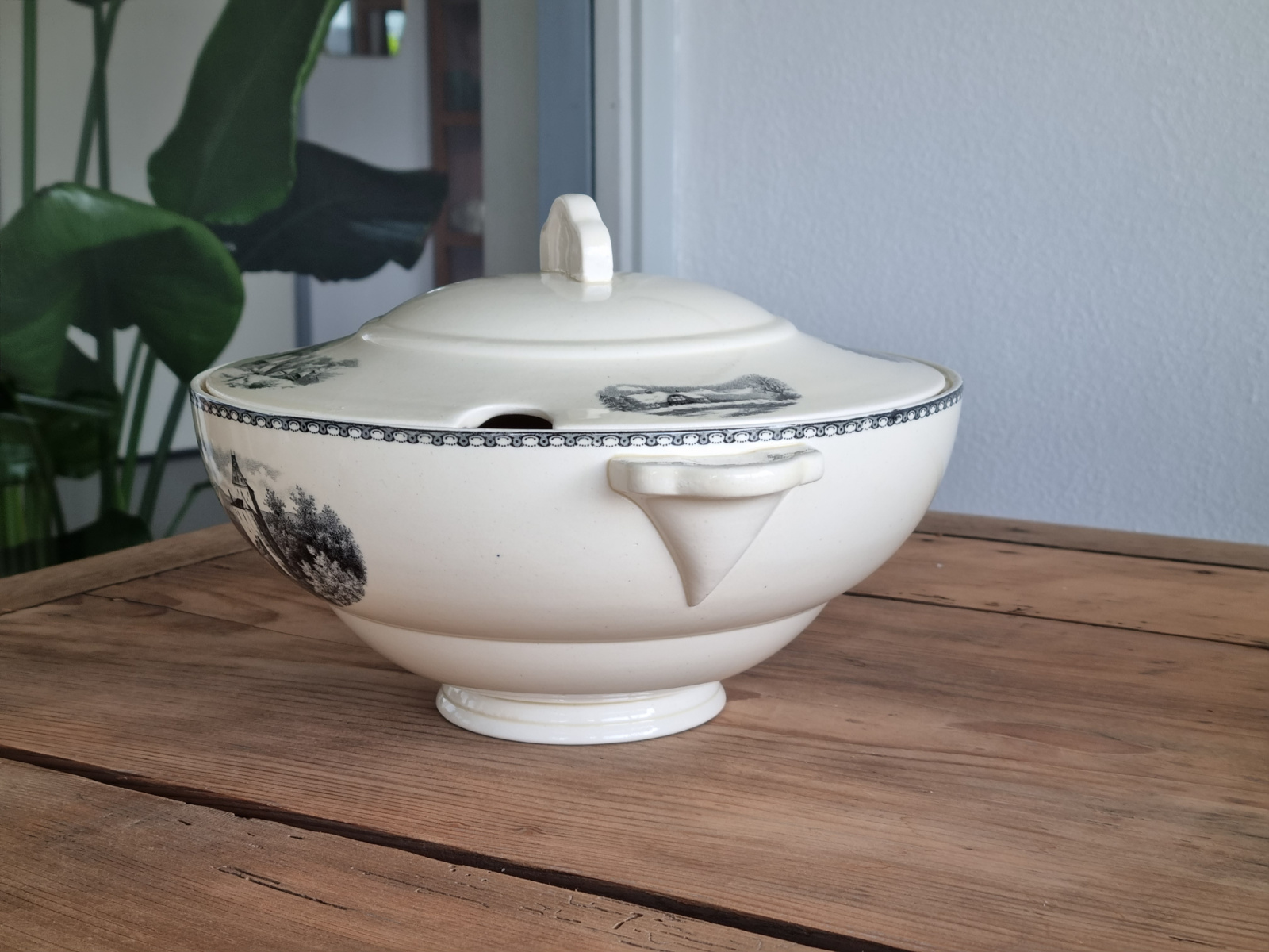 Landschap Zwart Societe Ceramique Soepterrine (rond model)