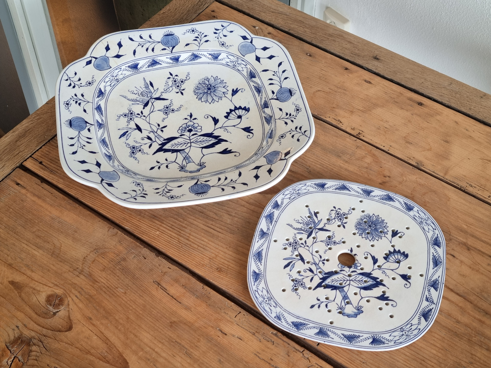 Zwiebelmuster Regout Bord met treef Visbord 35 cm