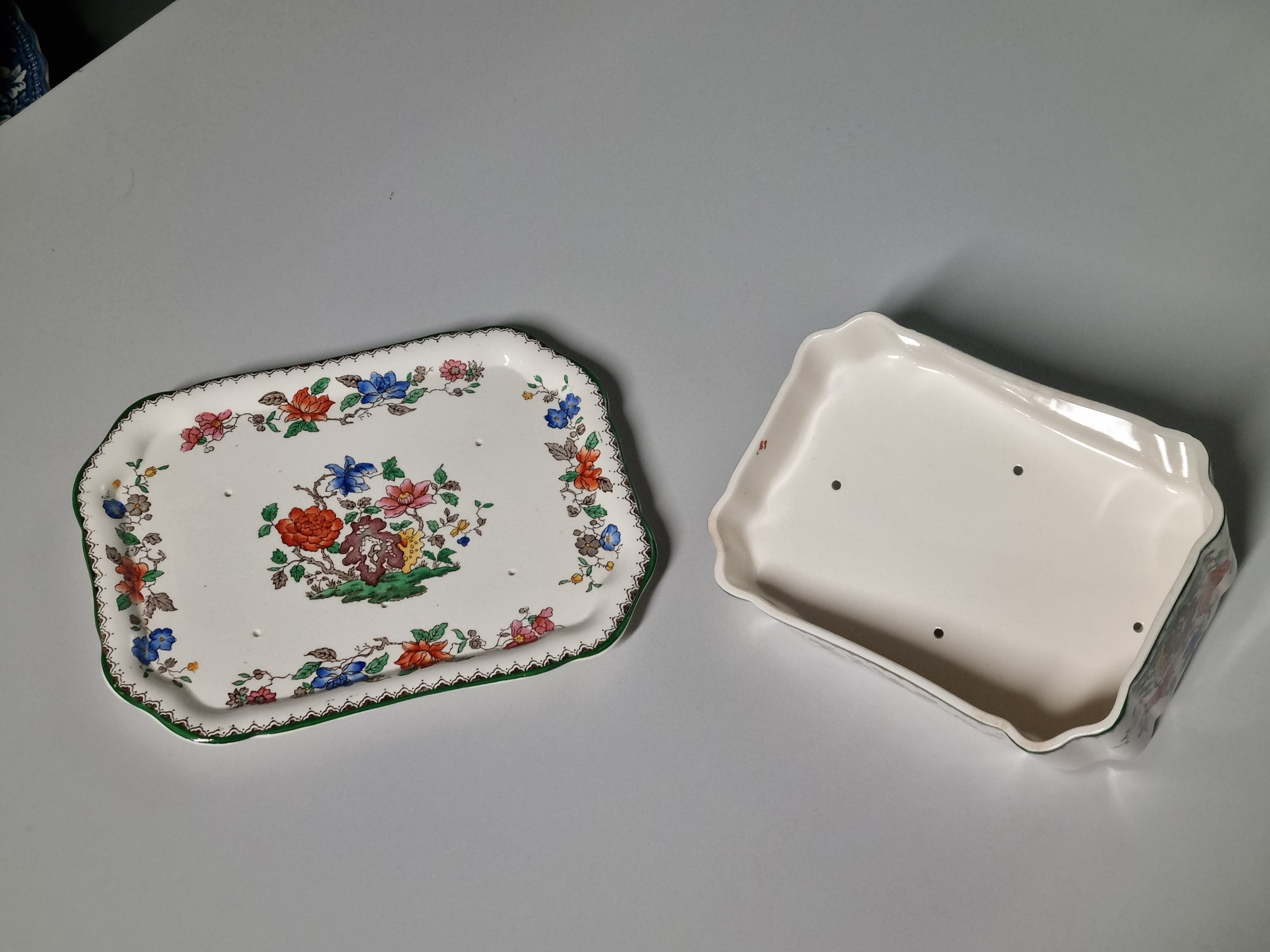 Engels Spode Copeland Chinese Rose kaasstolp boterstolp