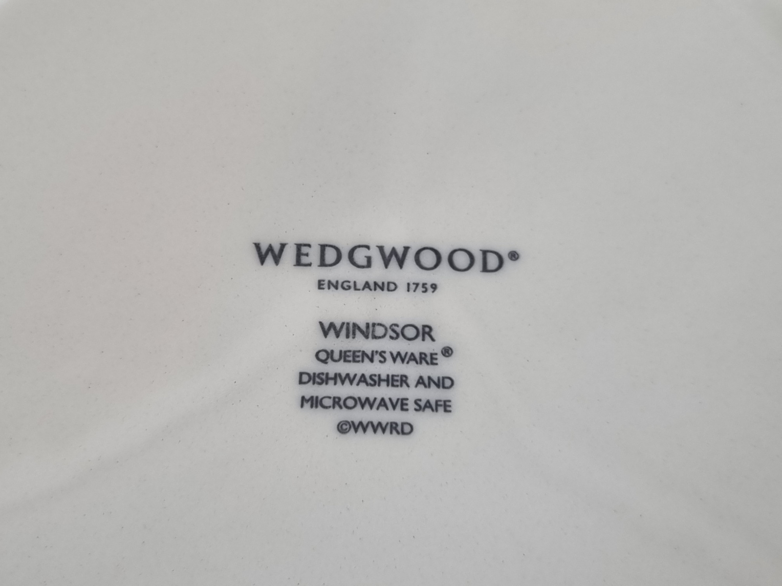 Verkocht = Wedgwood Windsor Plat Dinerbord  27,5 cm