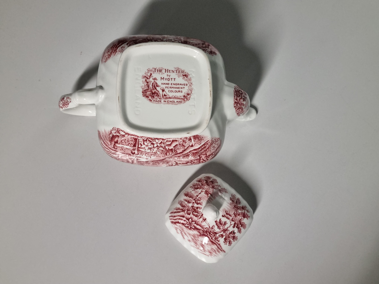Engels rood Jachtservies Myott The Hunter Theepot 1,2 liter