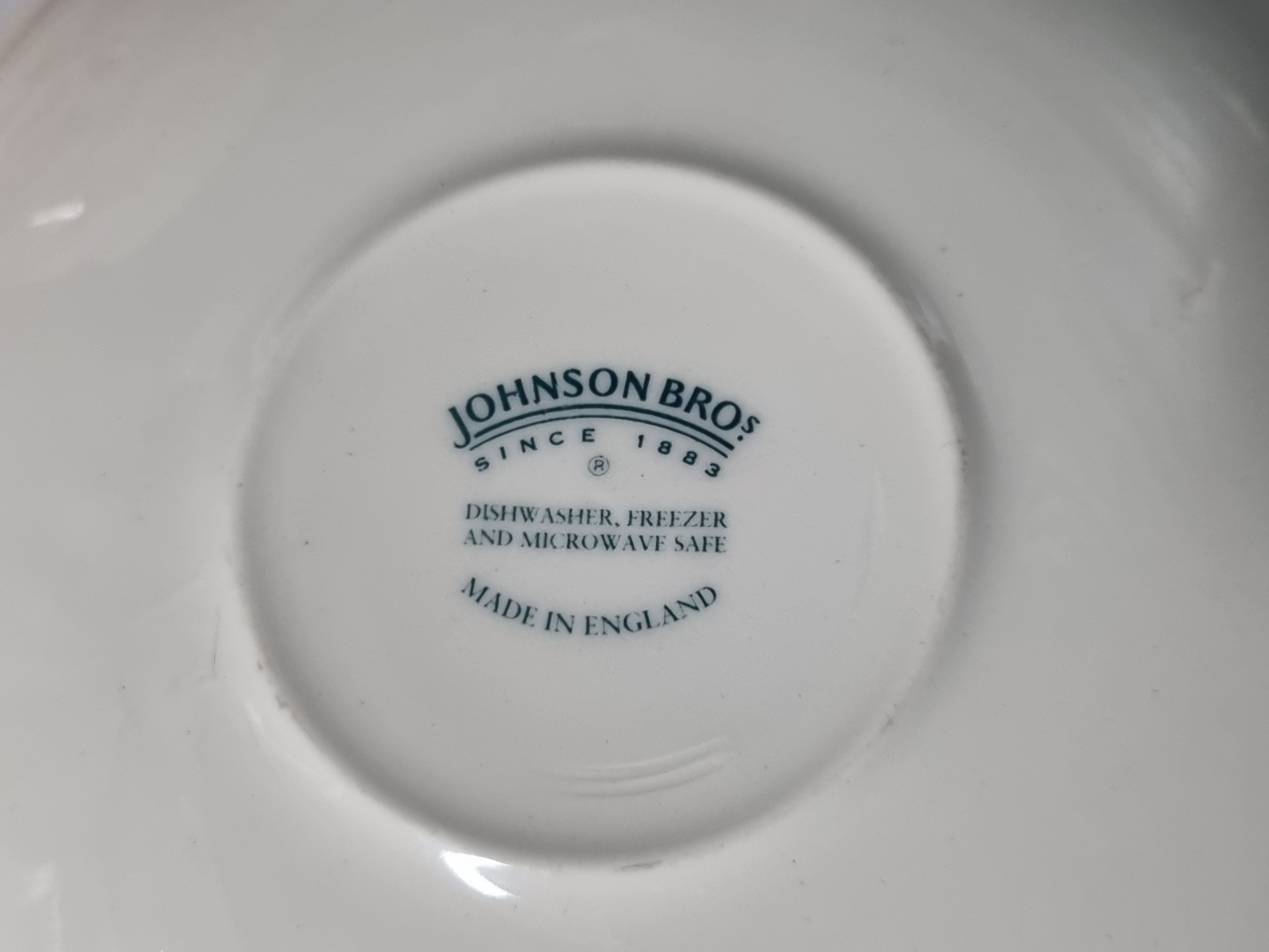 Engels rood Johnson Bros Old Britain Castles Koffie Kop en schotel (wit binnenin)