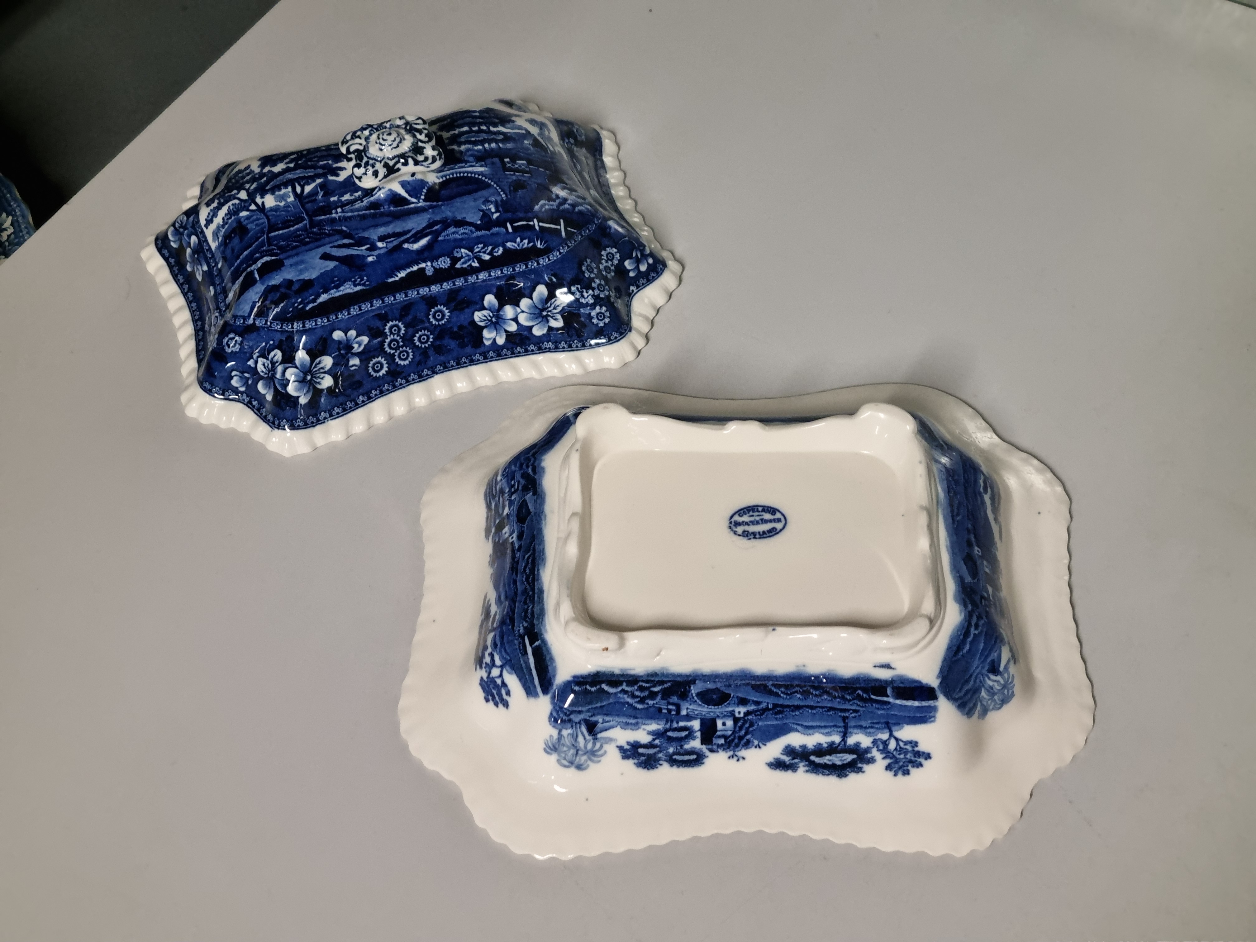 Engels Copeland Spode's Tower blauw dekschaal terrine
