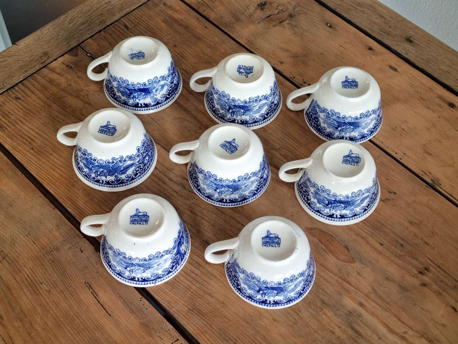 Regout Castillo blauw set 8x Kop en schotel (blauwe rand en met rond oortje)