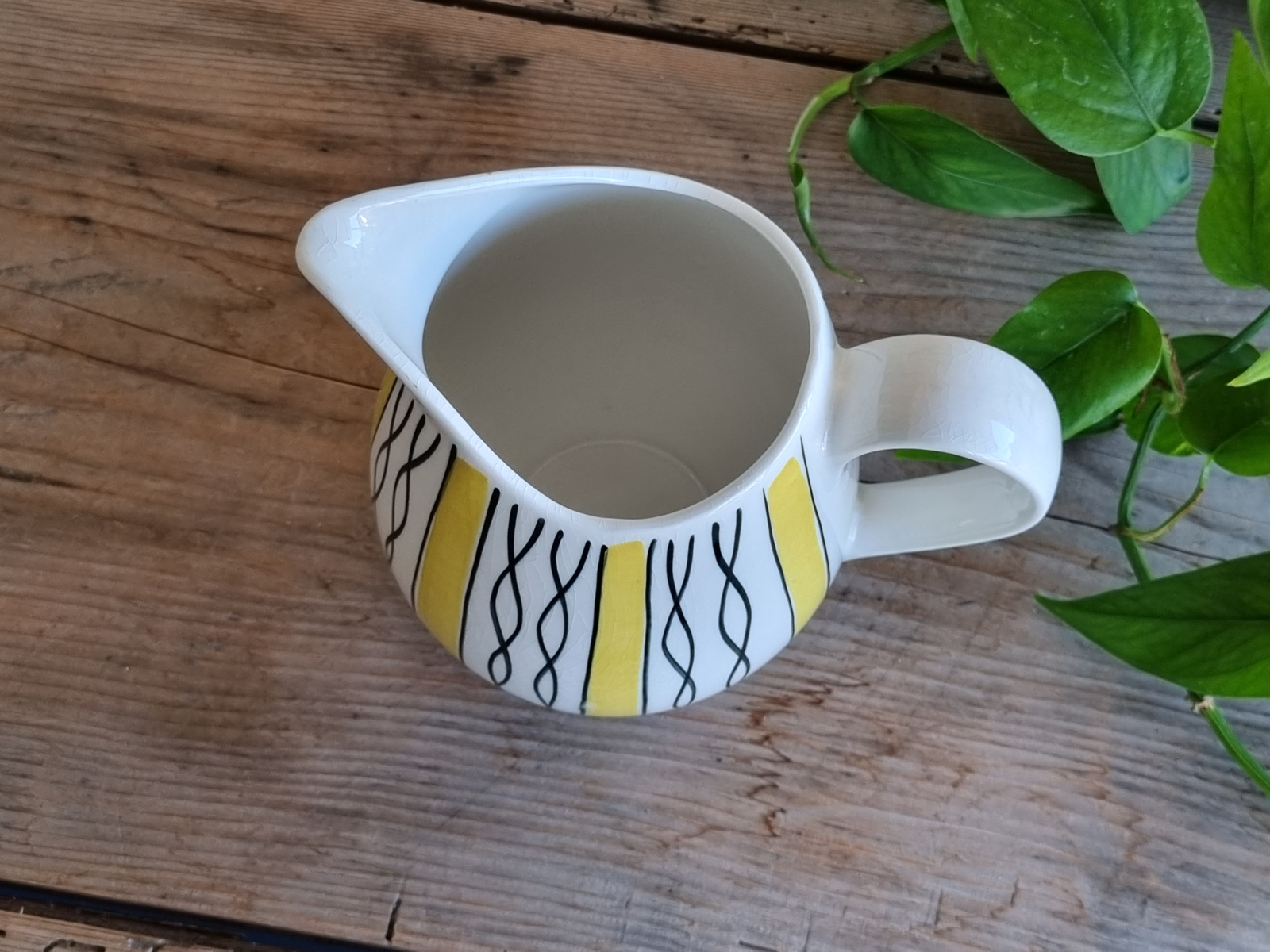 Vintage Regout geel/zwarte streep Kan Waterkan 1,5 liter
