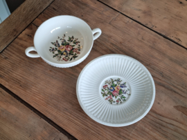 Wedgwood Conway Soepkom met schotel