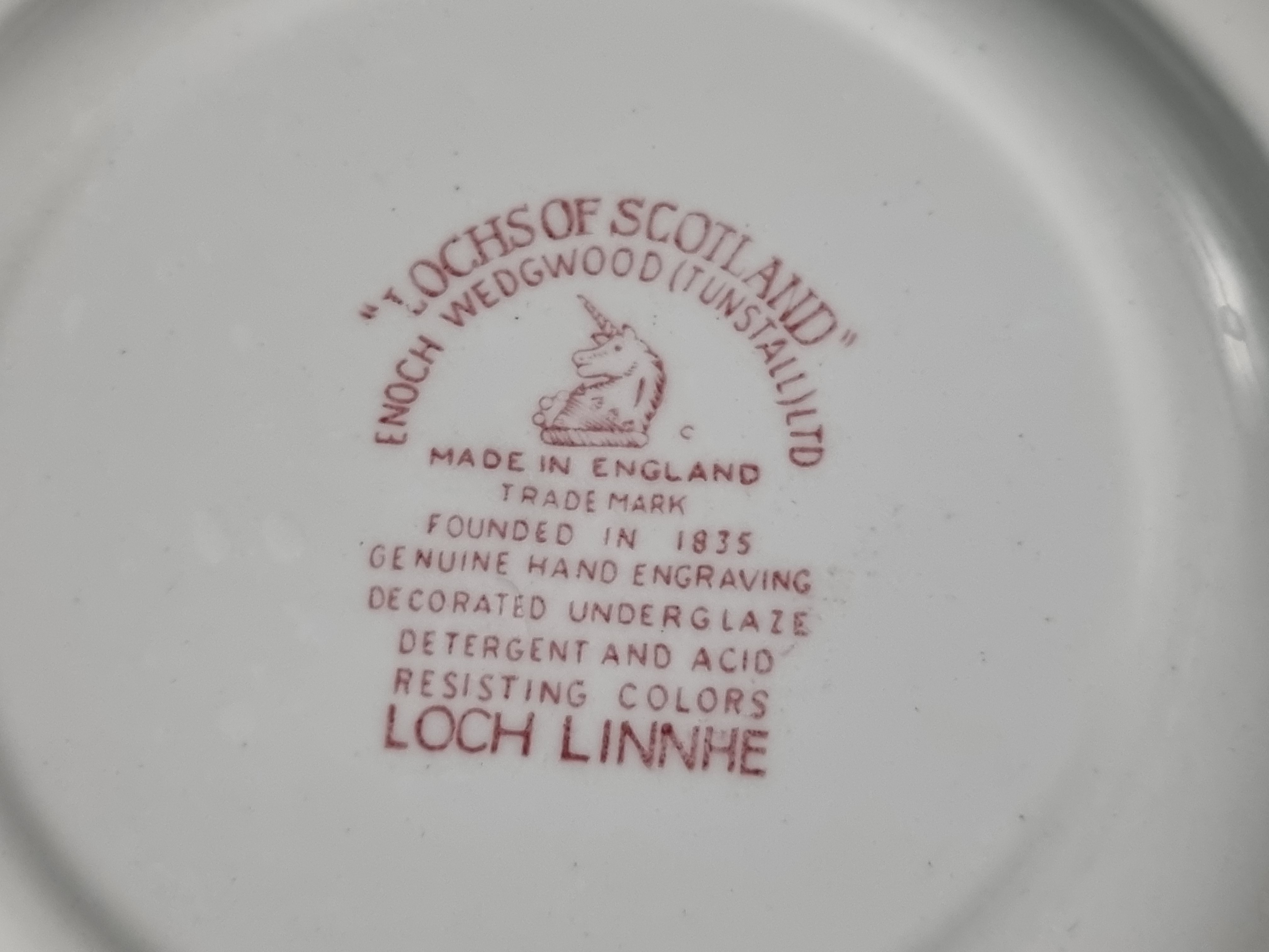 Engels rood Enoch Wedgwood Lochs of Scotland Ontbijtbordje 19,5 cm
