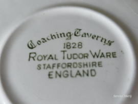 Engels groen Coaching Taverns Royal Tudor Ware Staffordshire kop en schotel