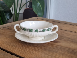 Wedgwood Stratford Soepkom met schotel