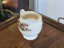 Wedgwood Conway Roomkan Schenkkan (gewone model)