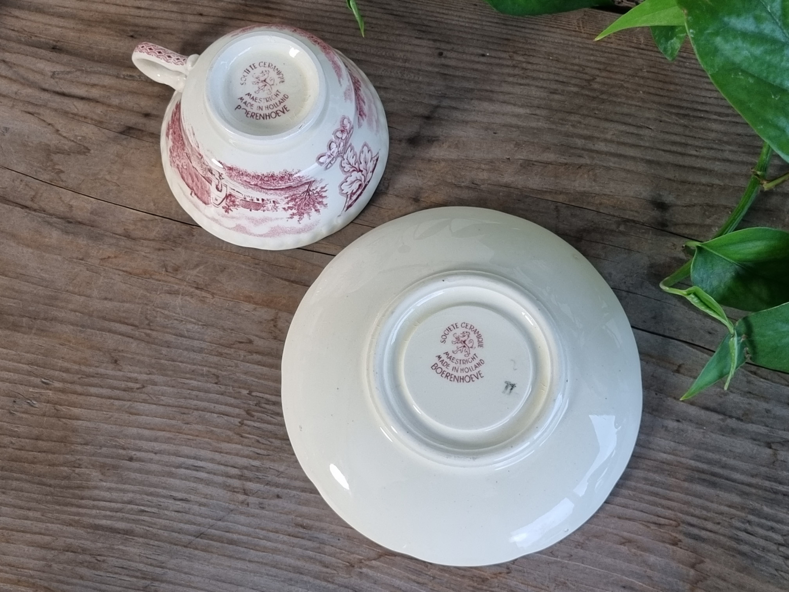 Boerenhoeve Rood Societe Ceramique set van 6x kop en schotel