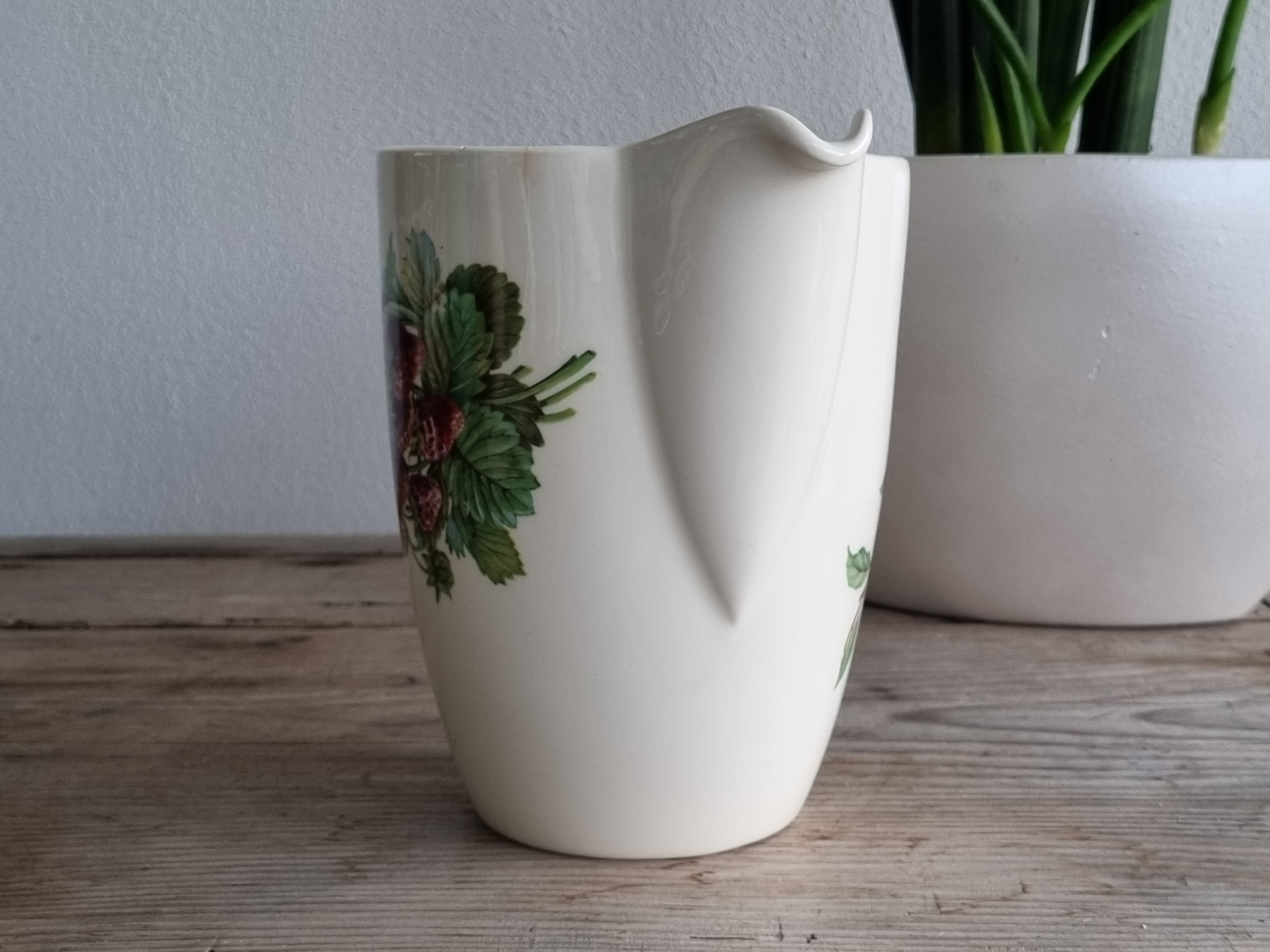 Vintage Regout Royal Sphinx Kan Waterkan afm. Aardbei Pruim