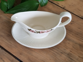 Wedgwood Briar Rose Juskom op vaste onderschotel