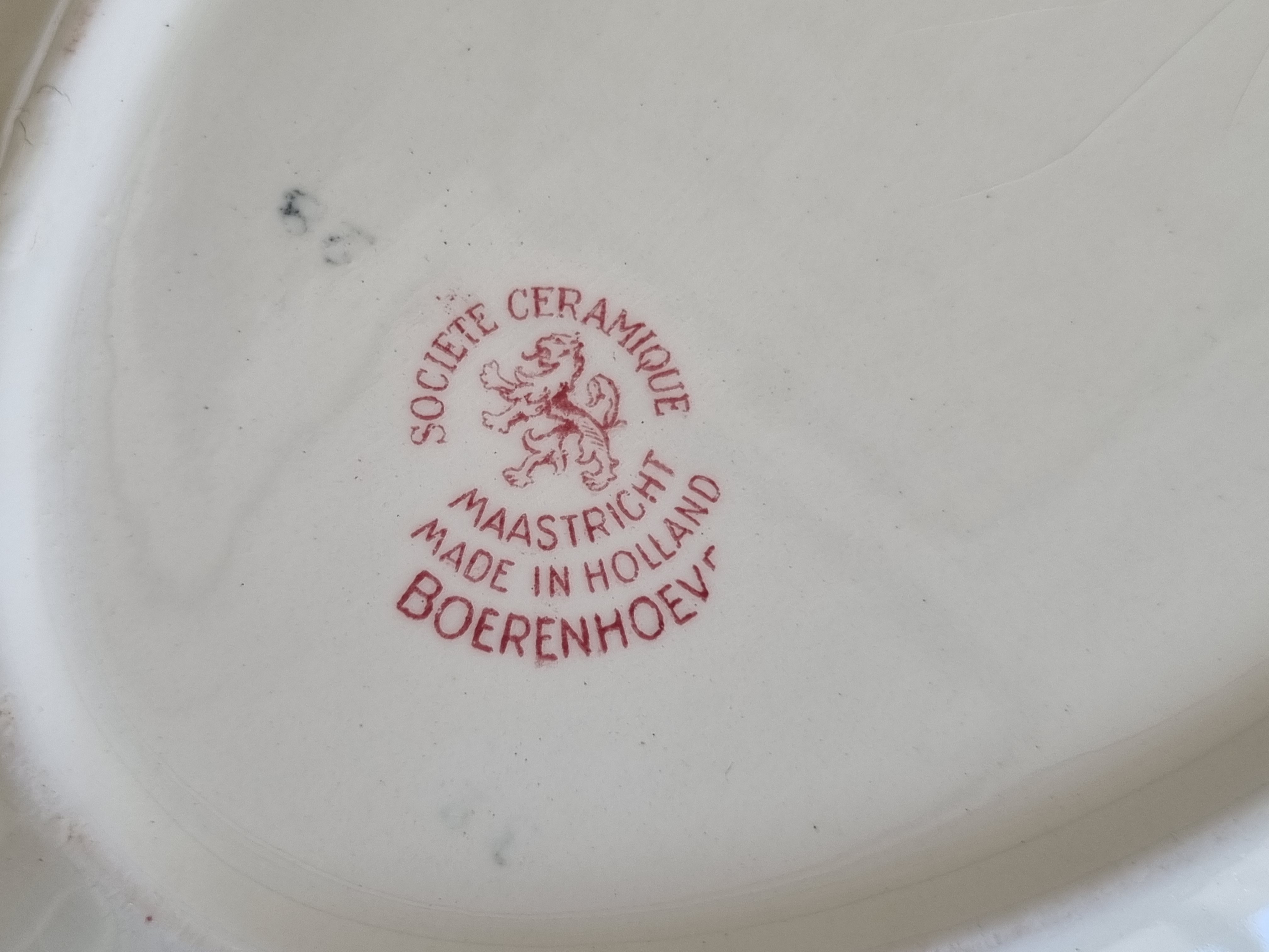 Boerenhoeve Rood Societe Ceramique ovale schaal 33,5 cm