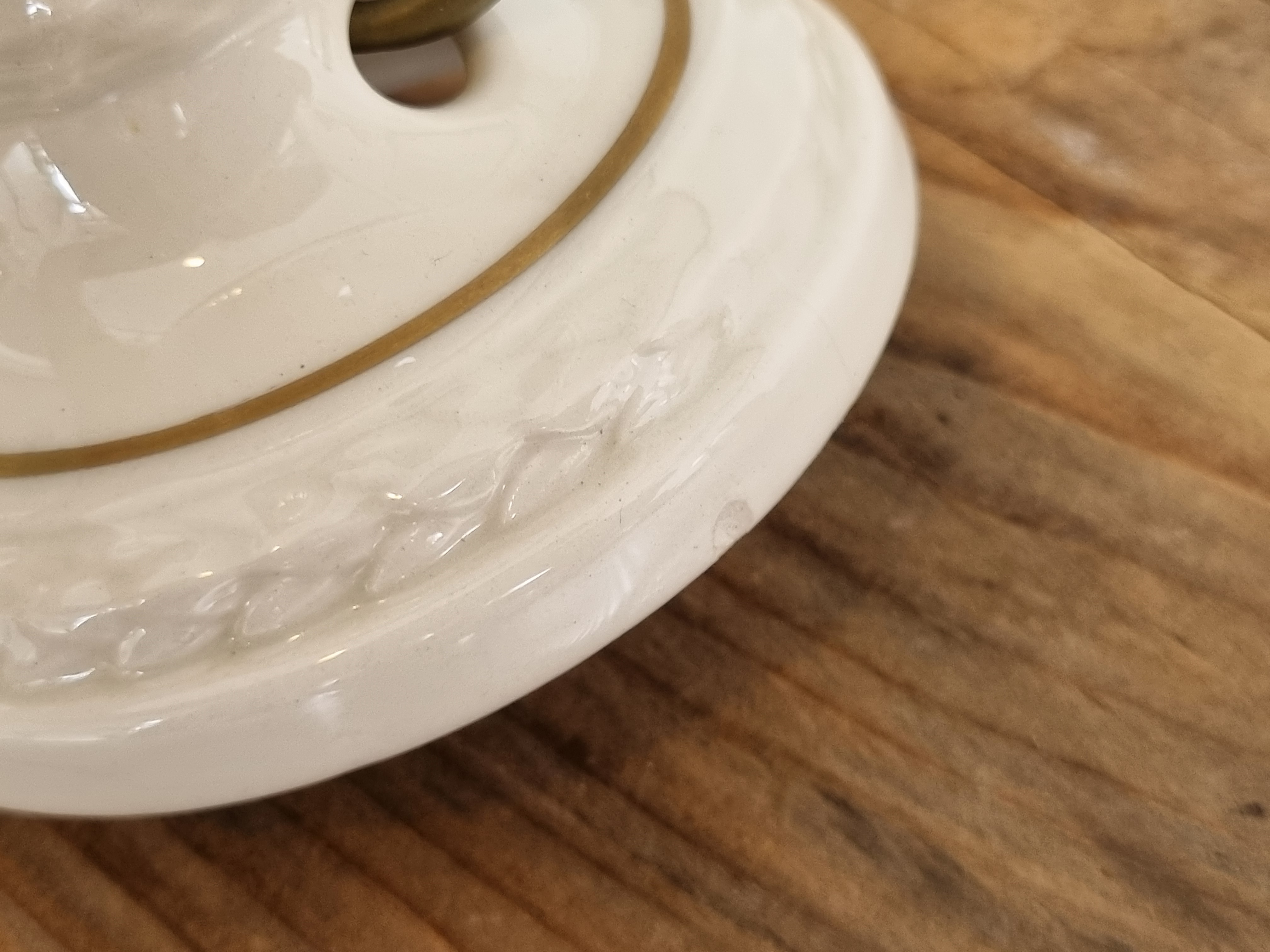 Wedgwood Edme Jubilee Goudrand Tafellamp | Lamp op hoge voet