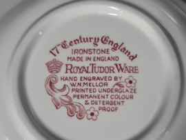 Engels rood 17th Century England Royal Tudor Ware Staffordshire Serveerschaal 21,5 cm