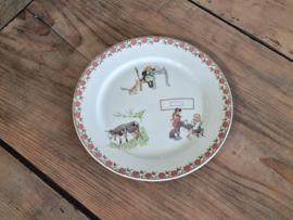 Frans Sarreguemines Enfants Ontbijtbordje 20 cm (afb. Bankje) met Duits stempel