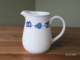Royal Boch Boerenbont blauw Boerenblauw schenkkan kan 2,5 liter