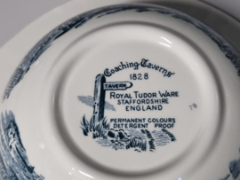 Engels groen/petrol Royal Tudor Ware Coaching Taverns dekschaal terrine