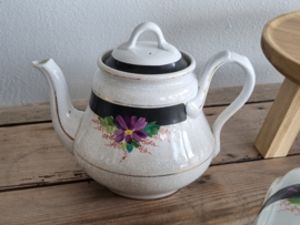 Societe Ceramique zwart met paarse bloem Koffie/thee servies 12-pers.