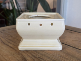 Societe Ceramique creme Art Deco theelicht (beschadiging)